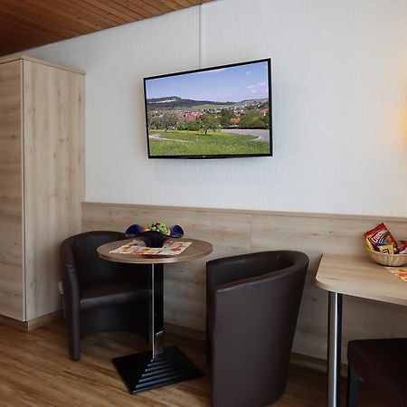 Hotel Heuberger Hof, Wehingen エクステリア 写真